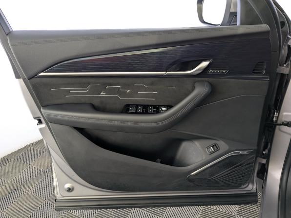 Geely Monjaro I с пробегом 2025 года, цена 3 850 000 рублей, 33000 км, внедорожник, Автокод Объявления