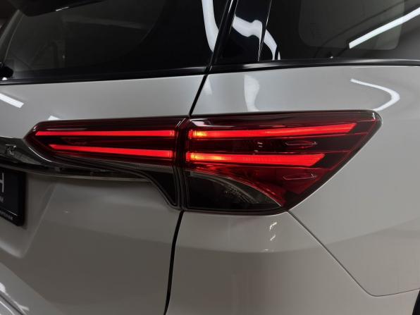 Toyota Fortuner II с пробегом 2020 года, цена 2 985 000 рублей, 215444 км, внедорожник, Автокод Объявления
