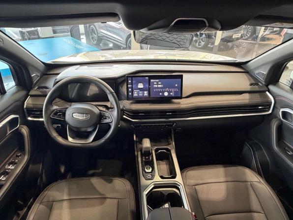 Geely Okavango I Рестайлинг с пробегом 2024 года, цена 2 990 000 рублей, 13000 км, внедорожник, Автокод Объявления