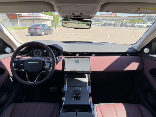 Land Rover Range Rover Evoque II Рестайлинг с пробегом 2025 года, цена 5 550 000 рублей, 25 км, внедорожник, Автокод Объявления