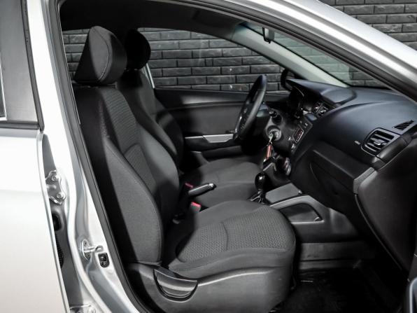 Kia Rio III Рестайлинг с пробегом 2015 года, цена 1 250 000 рублей, 99484 км, седан, Автокод Объявления