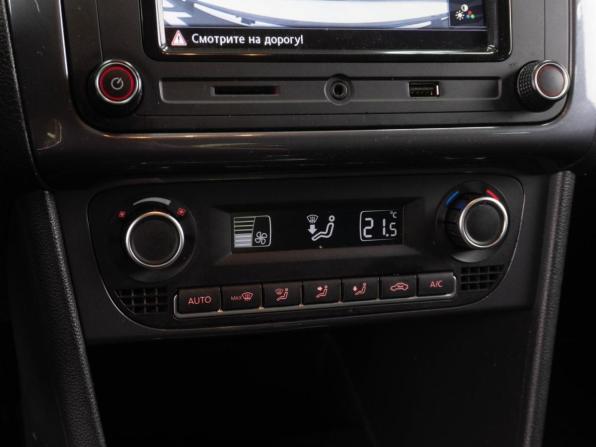 Volkswagen Polo V Рестайлинг с пробегом 2020 года, цена 1 255 000 рублей, 151881 км, седан, Автокод Объявления