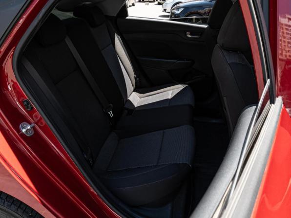 Hyundai Solaris II с пробегом 2018 года, цена 1 260 000 рублей, 85402 км, седан, Автокод Объявления