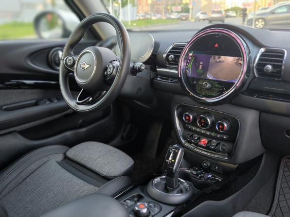 Mini Clubman II Рестайлинг с пробегом 2021 года, цена 2 450 000 рублей, 33000 км, универсал, Автокод Объявления