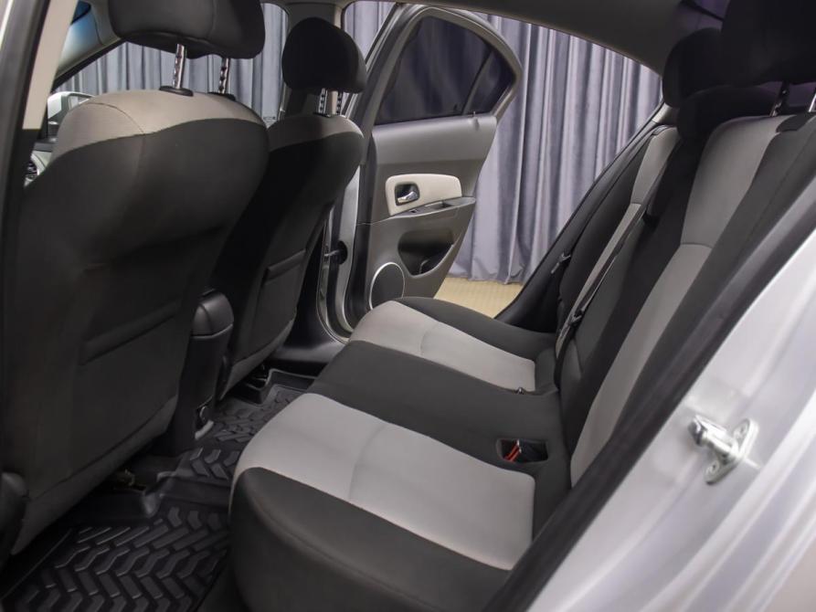 Chevrolet Cruze I Рестайлинг Москва  - изображение 11