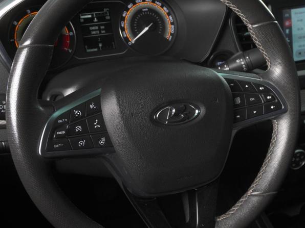 Lada (ВАЗ) Vesta I Рестайлинг (NG) с пробегом 2023 года, цена 1 369 000 рублей, 104539 км, седан, Автокод Объявления