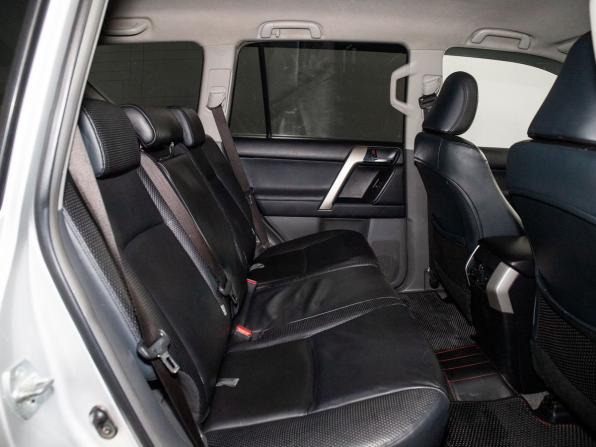 Toyota Land Cruiser Prado 150 Series с пробегом 2010 года, цена 2 855 000 рублей, 260102 км, внедорожник, Автокод Объявления