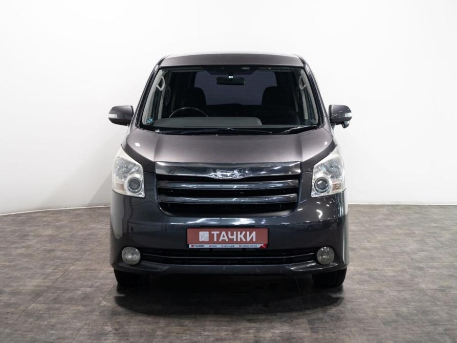 Toyota Noah II (R70) Чита  - изображение 2
