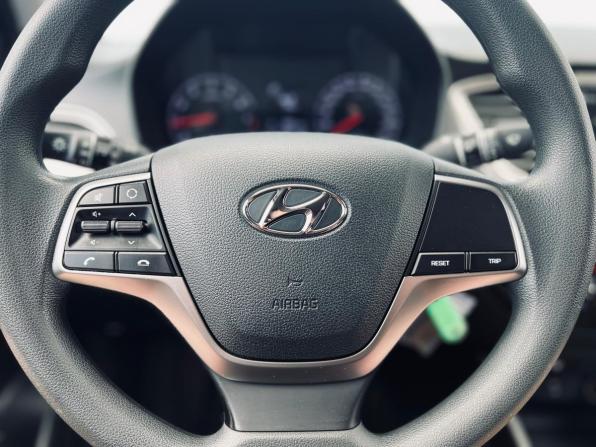 Hyundai Solaris II Рестайлинг с пробегом 2021 года, цена 1 450 000 рублей, 128000 км, седан, Автокод Объявления