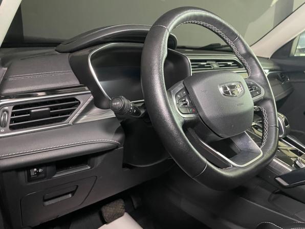 Geely Atlas Pro с пробегом 2022 года, цена 2 099 000 рублей, 65997 км, внедорожник, Автокод Объявления
