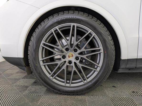 Porsche Cayenne III Рестайлинг с пробегом 2024 года, цена 15 350 000 рублей, 6692 км, внедорожник, Автокод Объявления