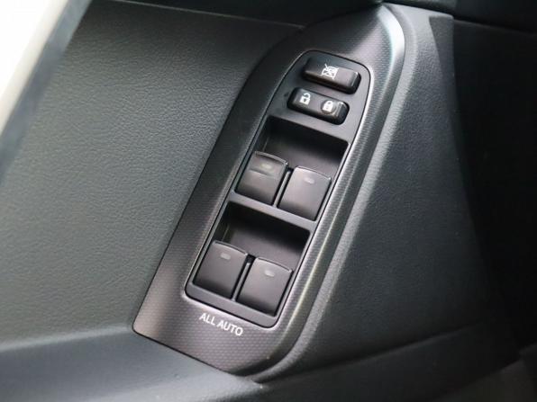 Toyota Land Cruiser Prado 150 Series с пробегом 2012 года, цена 2 650 000 рублей, 239810 км, внедорожник, Автокод Объявления