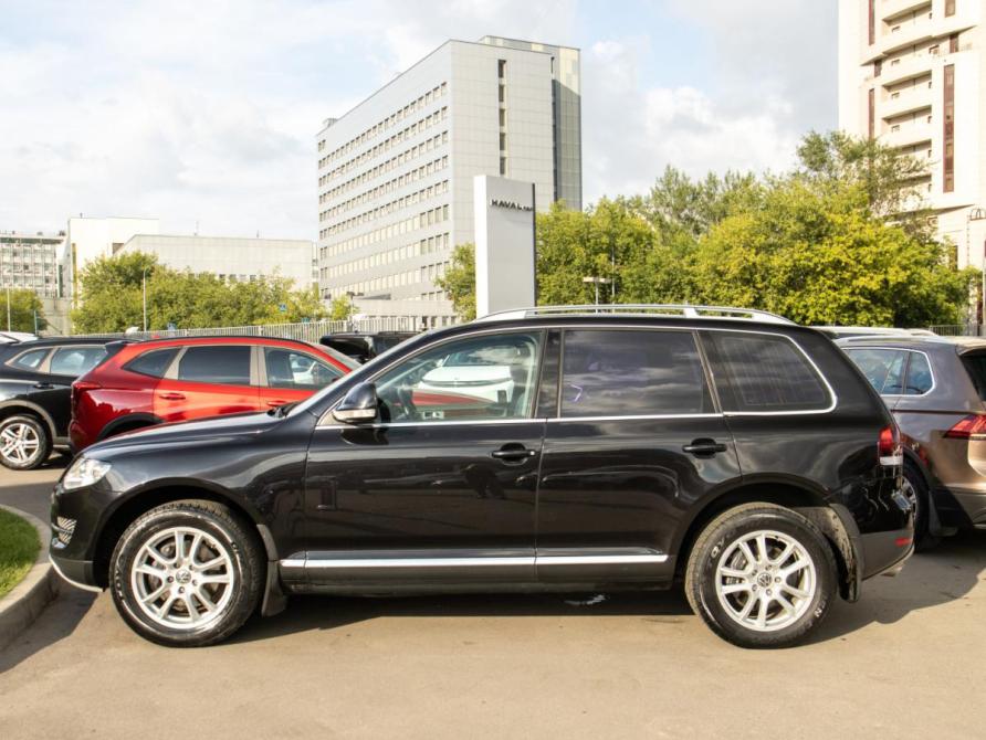 Volkswagen Touareg I Рестайлинг Москва  - изображение 13