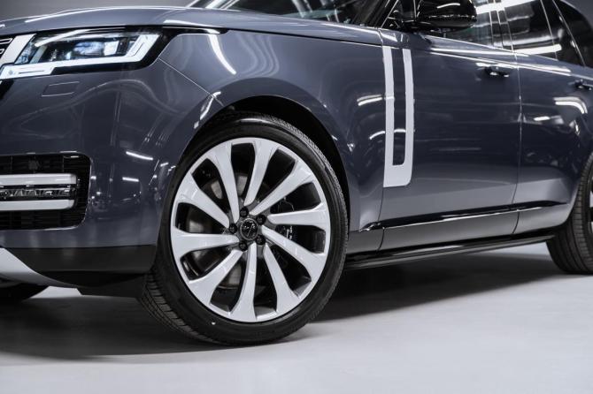 Новый Land Rover Range Rover V 2025 года, цена 26 300 000 рублей, внедорожник, Автокод Объявления