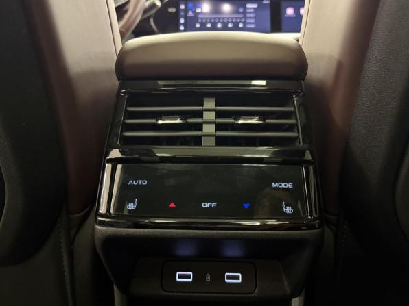 Geely Monjaro I с пробегом 2023 года, цена 3 500 000 рублей, 40000 км, внедорожник, Автокод Объявления