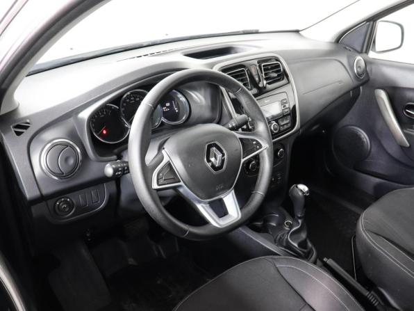 Renault Logan II Рестайлинг с пробегом 2019 года, цена 1 099 000 рублей, 44185 км, седан, Автокод Объявления