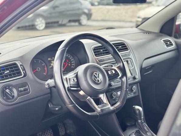 Volkswagen Polo V Рестайлинг с пробегом 2018 года, цена 1 199 000 рублей, 88650 км, седан, Автокод Объявления