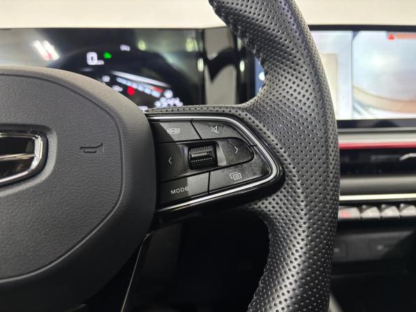 Geely Coolray I Рестайлинг с пробегом 2023 года, цена 2 030 000 рублей, 31835 км, внедорожник, Автокод Объявления