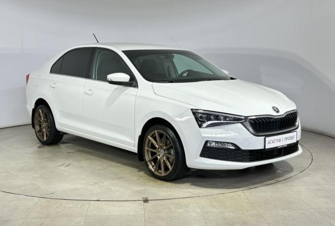 Skoda Rapid II с пробегом 2021 года, цена 1 820 000 рублей, 79600 км, лифтбек, Автокод Объявления