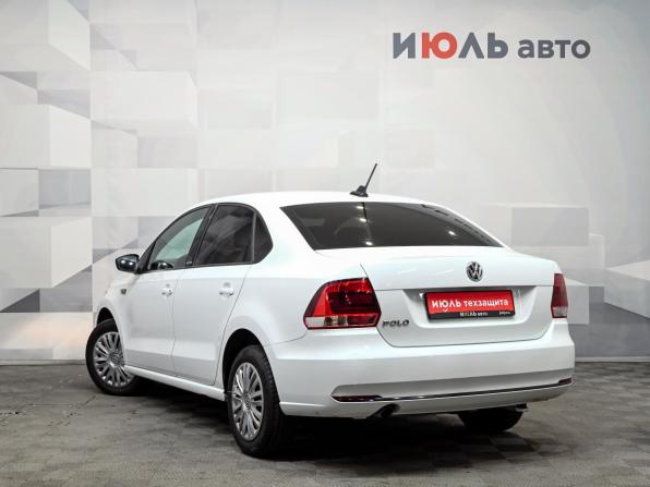 Volkswagen Polo V Рестайлинг с пробегом 2018 года, цена 940 000 рублей, 193397 км, седан, Автокод Объявления