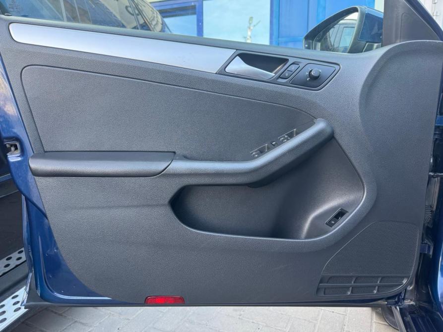 Volkswagen Jetta VI Ростов-на-Дону  - изображение 12