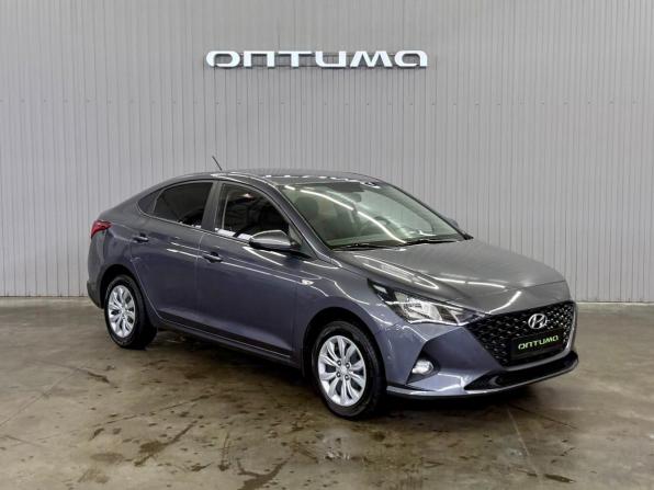 Hyundai Solaris II Рестайлинг с пробегом 2021 года, цена 1 647 000 рублей, 54620 км, седан, Автокод Объявления