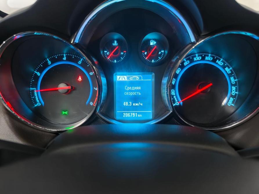 Chevrolet Cruze I Рестайлинг Москва  - изображение 16