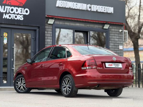 Volkswagen Polo V Рестайлинг с пробегом 2016 года, цена 890 000 рублей, 114709 км, седан, Автокод Объявления
