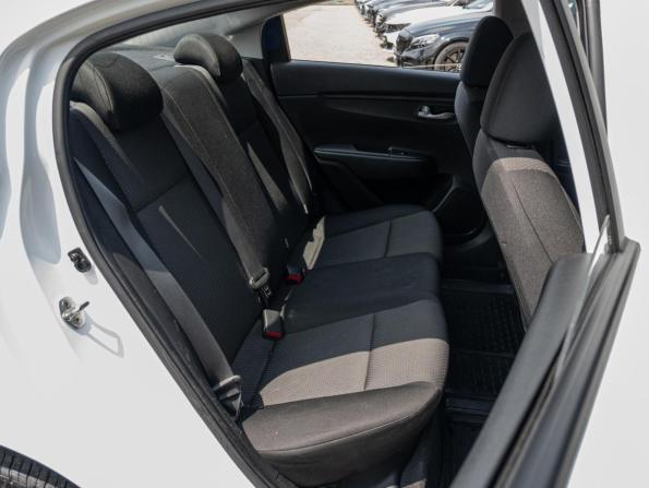 Kia Rio IV Рестайлинг с пробегом 2020 года, цена 1 320 000 рублей, 121796 км, седан, Автокод Объявления