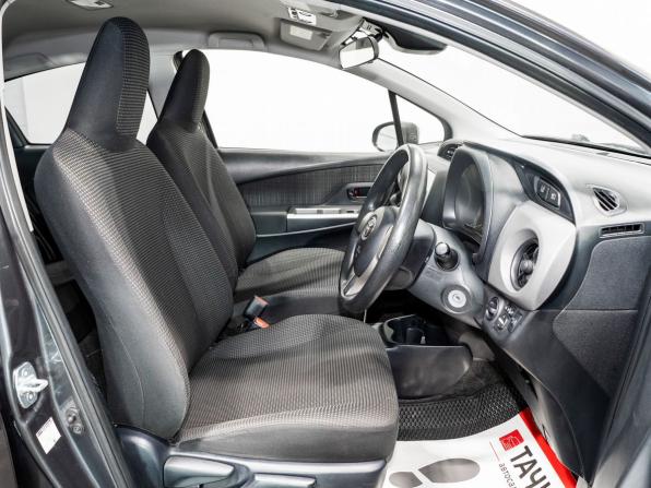 Toyota Vitz III (XP130) Рестайлинг с пробегом 2016 года, цена 795 000 рублей, 137300 км, хэтчбек, Автокод Объявления