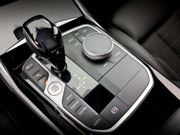 BMW 3 серии VII (G2x) с пробегом 2021 года, цена 3 550 000 рублей, 77830 км, седан, Автокод Объявления