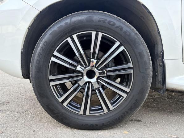 Toyota Land Cruiser 200 Series Рестайлинг 1 с пробегом 2014 года, цена 3 890 000 рублей, 219338 км, внедорожник, Автокод Объявления