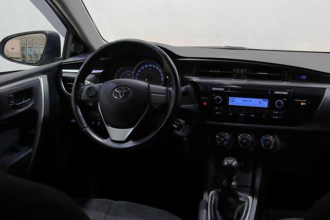 Toyota Corolla XI (E160 E170 E180) с пробегом 2013 года, цена 1 325 000 рублей, 120000 км, седан, Автокод Объявления