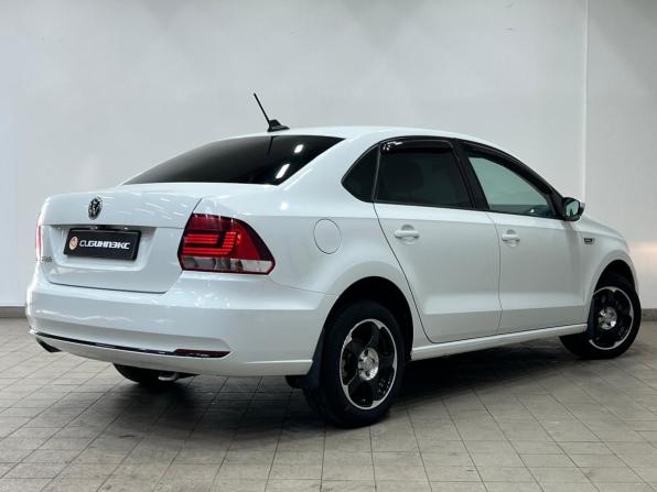 Volkswagen Polo V Рестайлинг с пробегом 2018 года, цена 1 100 000 рублей, 99000 км, седан, Автокод Объявления