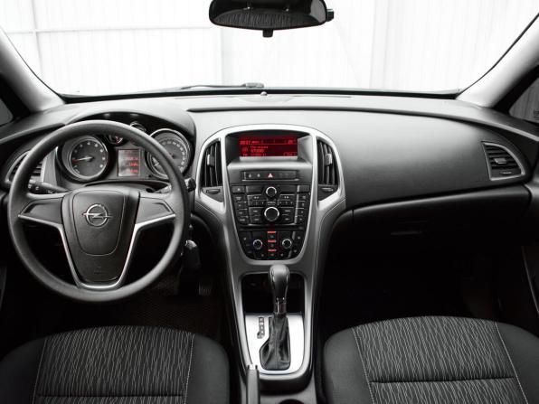 Opel Astra J Рестайлинг с пробегом 2014 года, цена 790 000 рублей, 159253 км, хэтчбек, Автокод Объявления