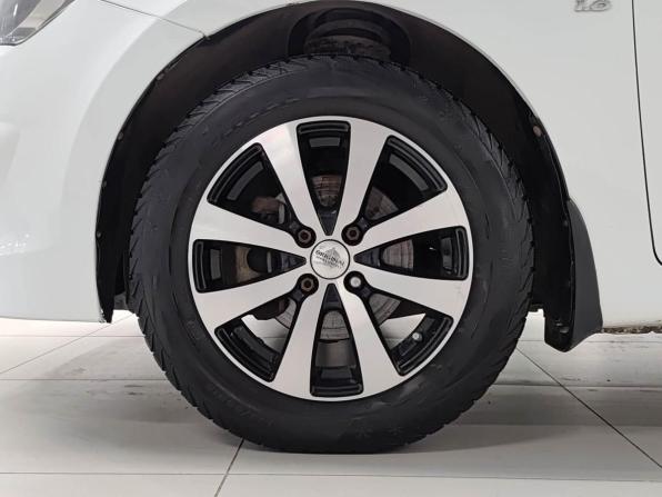 Hyundai Solaris I Рестайлинг с пробегом 2015 года, цена 960 000 рублей, 153853 км, хэтчбек, Автокод Объявления