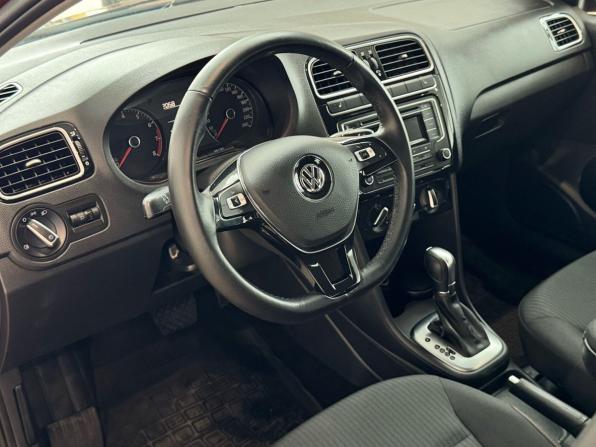 Volkswagen Polo V Рестайлинг с пробегом 2017 года, цена 1 149 000 рублей, 95000 км, седан, Автокод Объявления