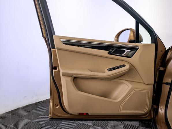 Porsche Macan I с пробегом 2015 года, цена 2 805 000 рублей, 99000 км, внедорожник, Автокод Объявления