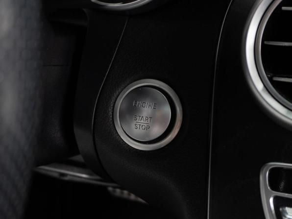 Mercedes-Benz C-Класс IV (W205) с пробегом 2015 года, цена 2 999 000 рублей, 112464 км, седан, Автокод Объявления