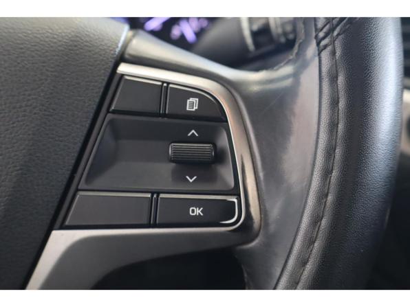 Hyundai Solaris II с пробегом 2017 года, цена 1 176 000 рублей, 192000 км, седан, Автокод Объявления