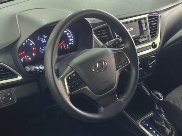 Hyundai Solaris II с пробегом 2017 года, цена 1 140 000 рублей, 140280 км, седан, Автокод Объявления