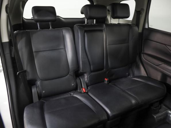Mitsubishi Outlander III Рестайлинг 2 с пробегом 2016 года, цена 2 069 000 рублей, 173882 км, внедорожник, Автокод Объявления