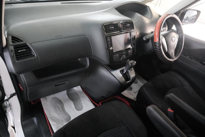 Nissan Serena IV (C26) с пробегом 2016 года, цена 1 549 000 рублей, 215000 км, минивэн, Автокод Объявления