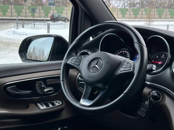 Mercedes-Benz V-Класс III (W447) Рестайлинг с пробегом 2023 года, цена 10 000 000 рублей, 57750 км, минивэн, Автокод Объявления