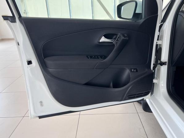 Volkswagen Polo V с пробегом 2012 года, цена 730 000 рублей, 248300 км, седан, Автокод Объявления