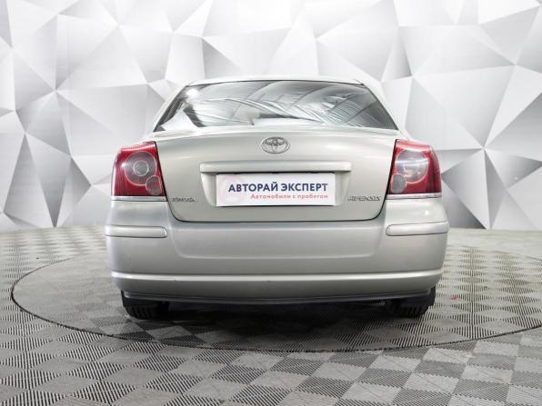 Toyota Avensis II Рестайлинг с пробегом 2006 года, цена 717 000 рублей, 320000 км, седан, Автокод Объявления