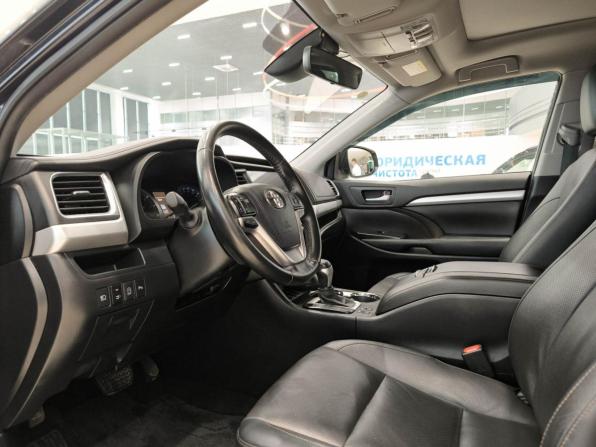 Toyota Highlander III (XU50) Рестайлинг с пробегом 2021 года, цена 4 099 000 рублей, 104000 км, внедорожник, Автокод Объявления