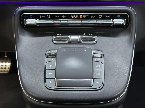 Mercedes-Benz V-Класс III (W447) Рестайлинг 2 с пробегом 2024 года, цена 12 990 000 рублей, 38256 км, минивэн, Автокод Объявления