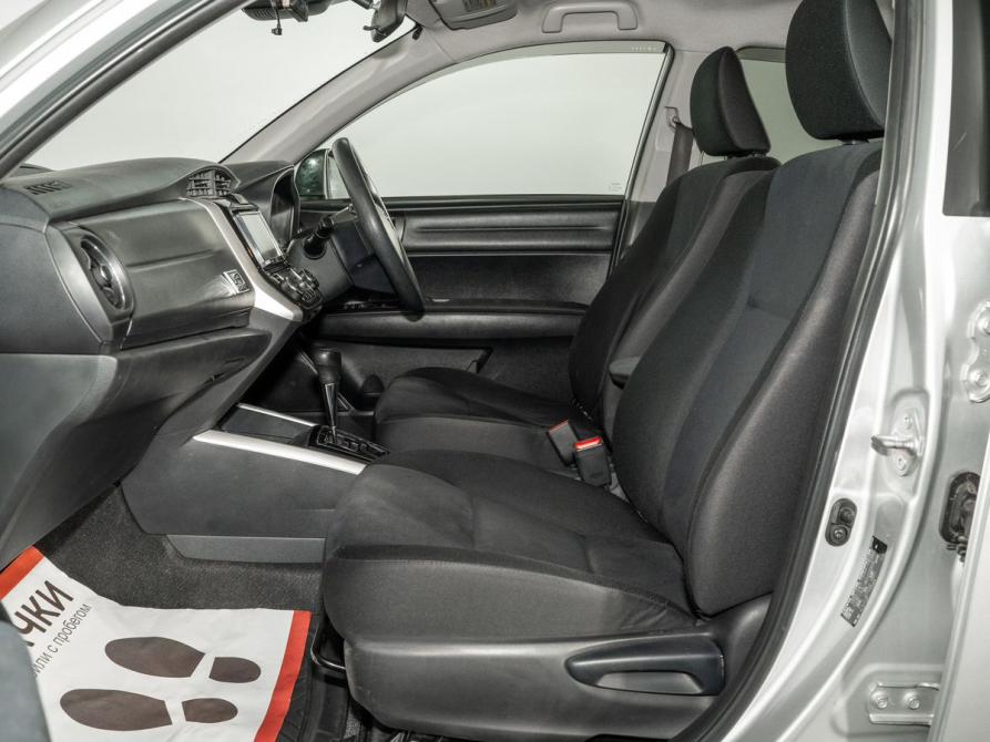 Toyota Corolla XI (E160 E170 E180) Рестайлинг 1 Иркутск  - изображение 6