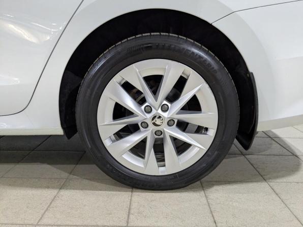 Skoda Octavia IV (A8) с пробегом 2020 года, цена 2 050 000 рублей, 102374 км, лифтбек, Автокод Объявления